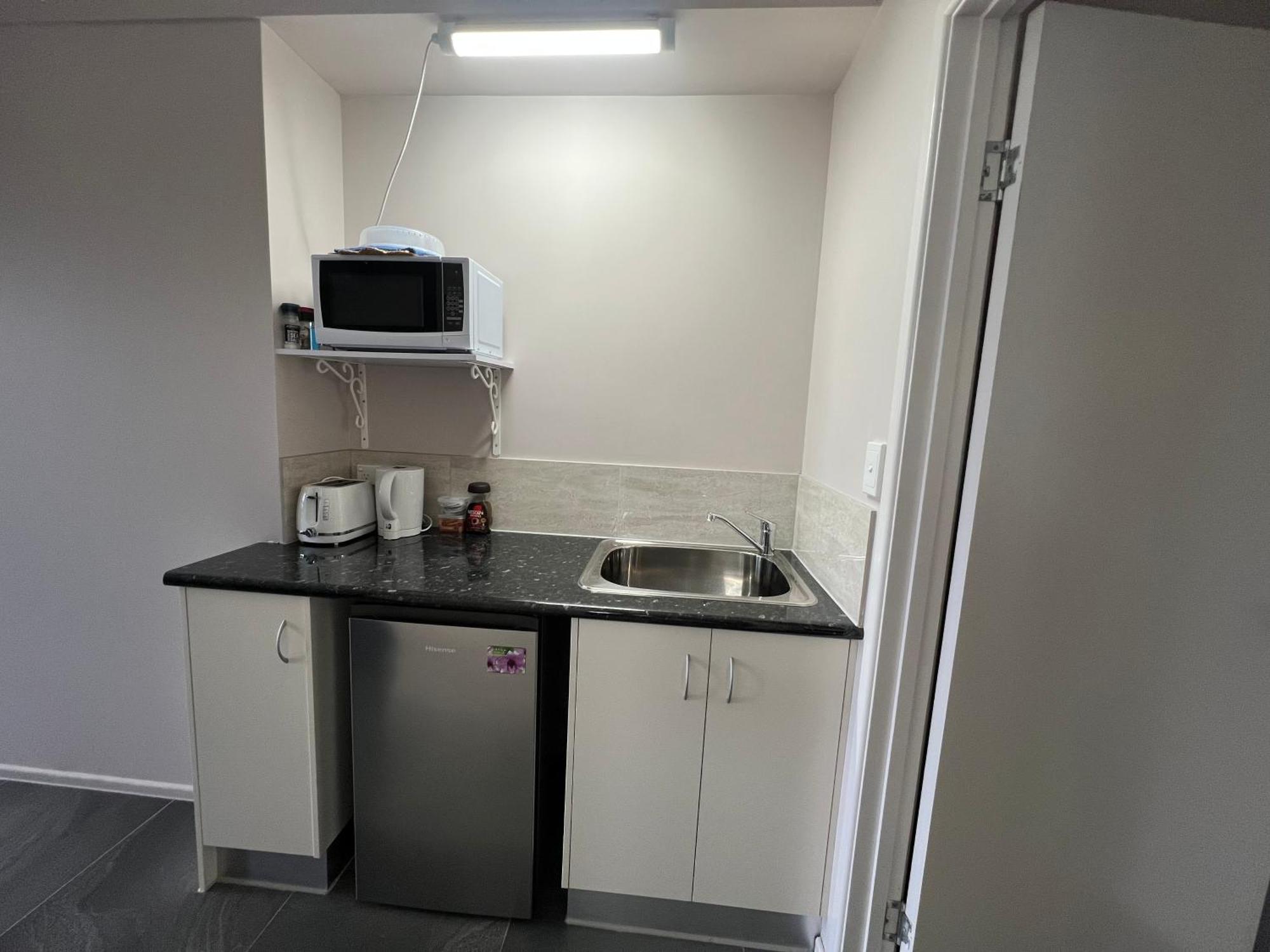 The Orchid Suite - Apartment In Cooktown Buitenkant foto